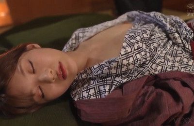 Cởi quần lót địt chị quản lý cấp cao Aizawa Minami