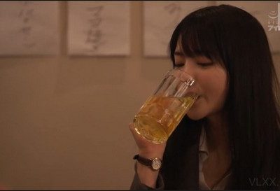 Chịch em gái làm công nhân ngực tròn trong chuyến đi công tác Karen Kaede